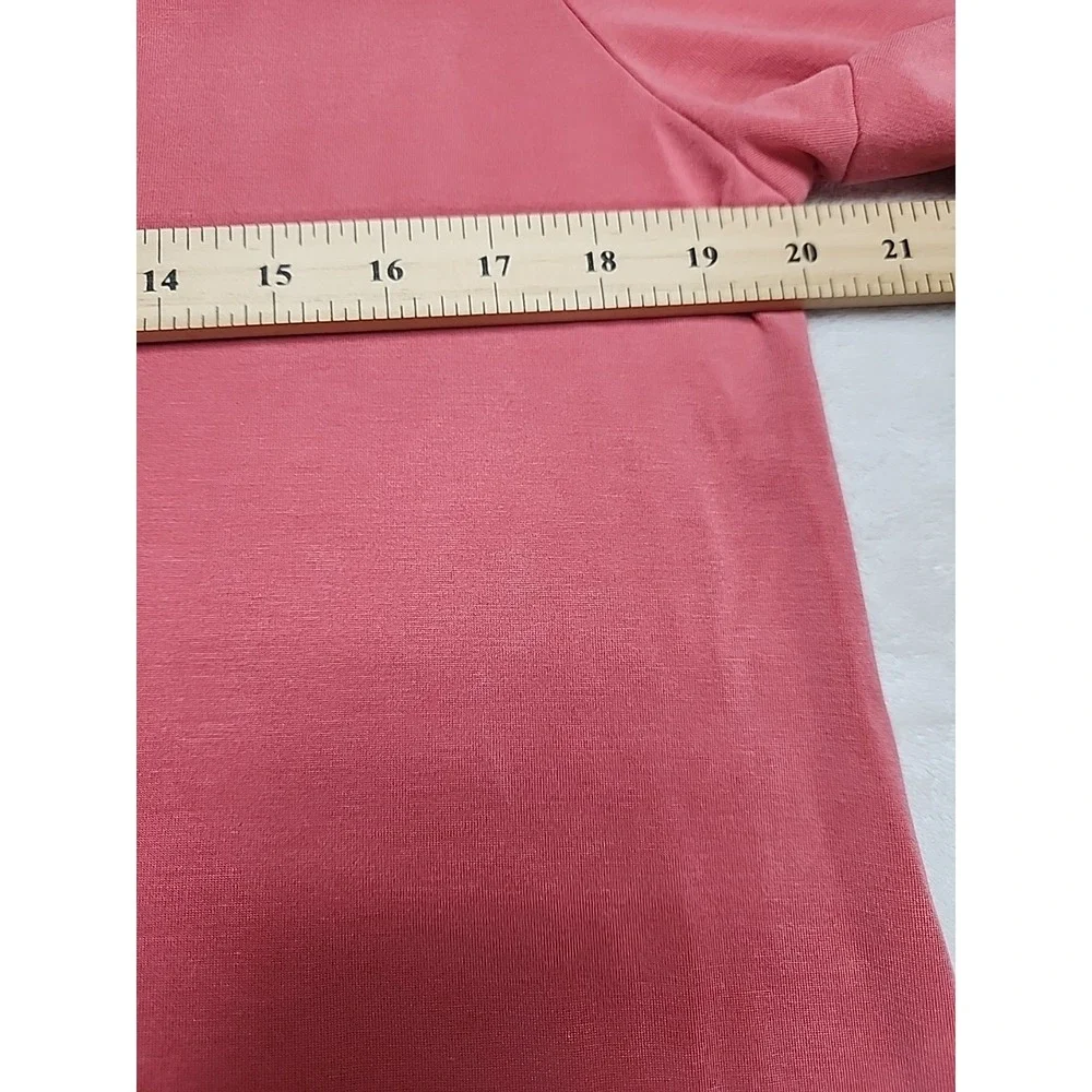Anthropology  Short Sleeve Ruffled Sleeve Coral Colored Size‎ Large
